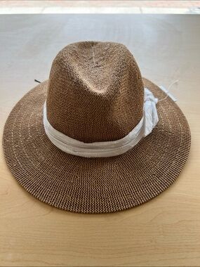 August Hats Tan Straw Fedora with White Band